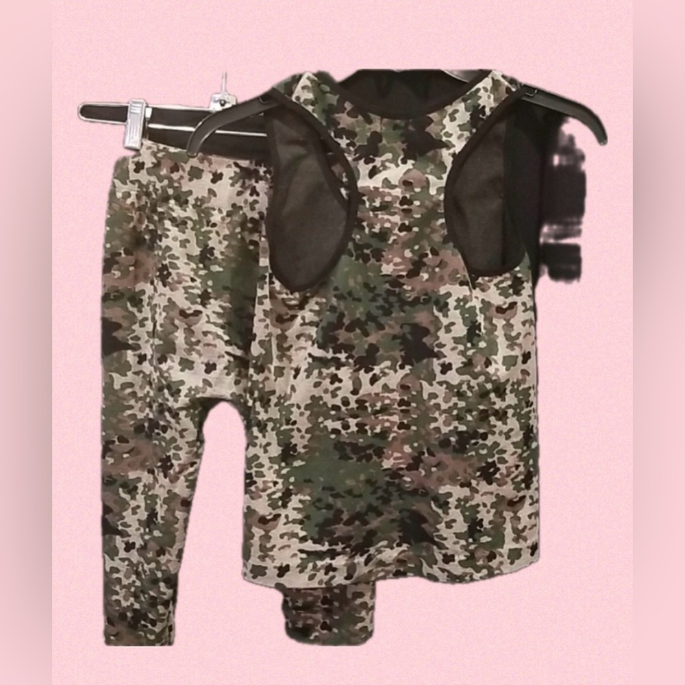 Camouflage Women's Athletic Set